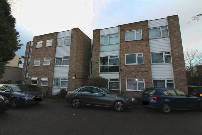 1 Bedroom Flat To Rent In Sandon Court, Goodmayes Lane, Goodmayes, IG3