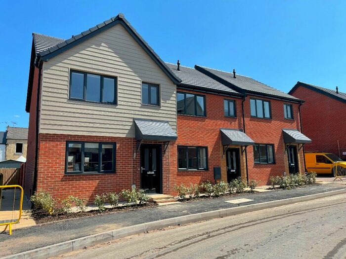 3 Bedroom End Of Terrace House To Rent In Marksman Close, Mansfield, Nottinghamshire, NG18