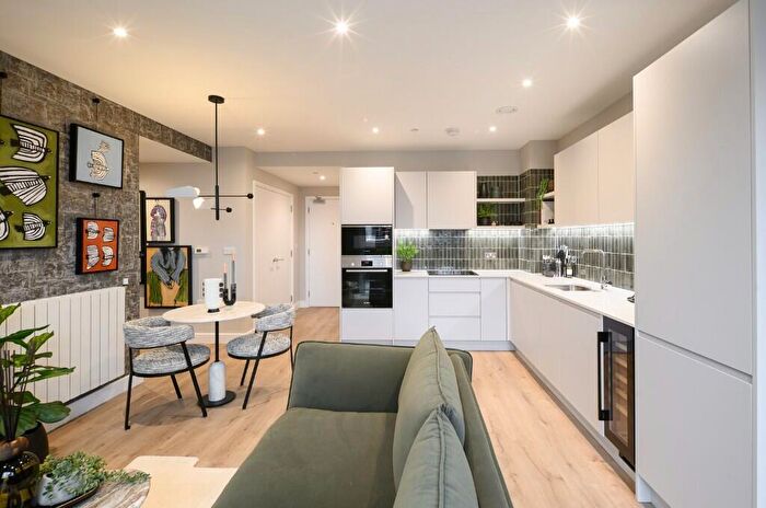 1 Bedroom Apartment For Sale In Lombard Square Sales & Marketing Suite Southlake Road London, SE28