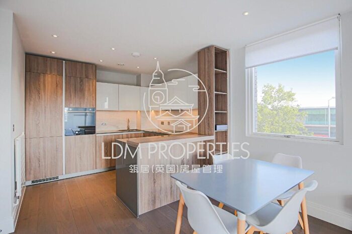 2 Bedroom Apartment To Rent In (August) Hamond Court, Queenshurst Square, London, KT2