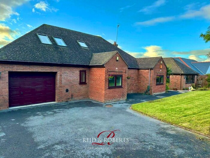 4 Bedroom House For Sale In Cefn Bychan Road, Pantymwyn, Mold, CH7