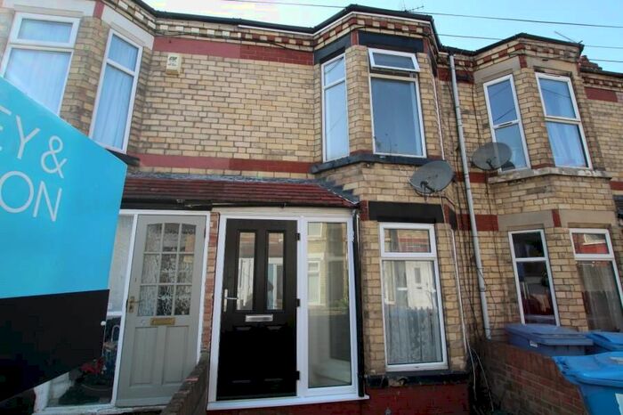 2 Bedroom Terraced House To Rent In Nesfield Avenue, Perth Street West, HU5