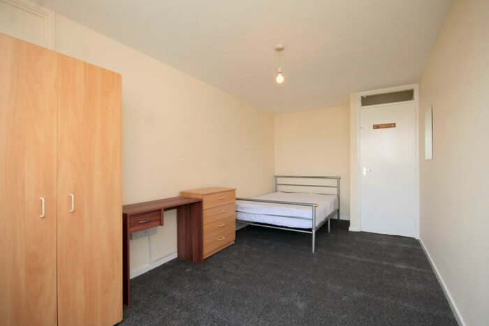 4 Bedroom Flat To Rent In Weedington Road, Kentish Town, NW5