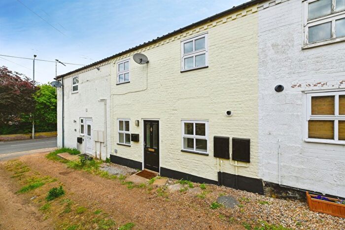 2 Bedroom Terraced House For Sale In Lynn Road, Downham Market, PE38
