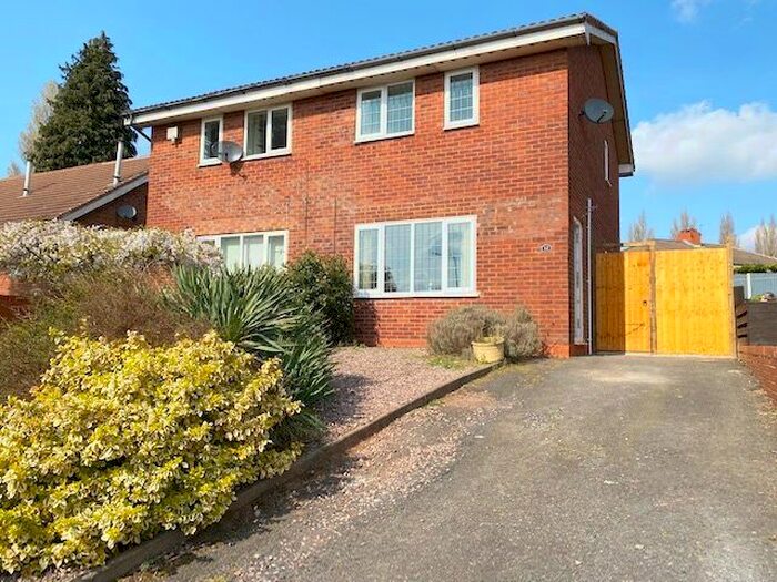 2 Bedroom Semi-Detached House To Rent In Snowdon Way, Wolverhampton, WV10
