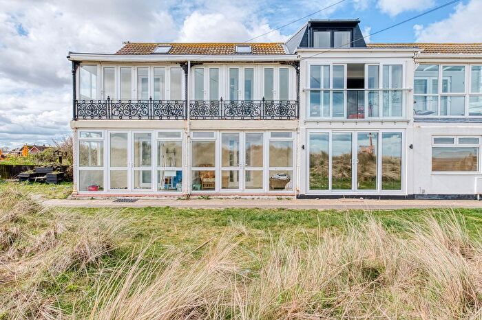 3 Bedroom Terraced House For Sale In Beach Road, Caister-On-Sea, NR30