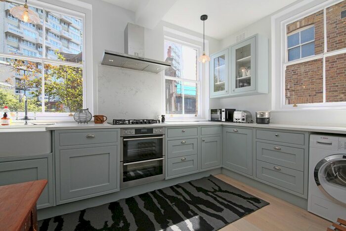 5 Bedroom Flat To Rent In Clapham Road, Clapham, SW9