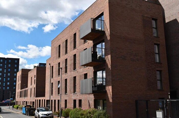 2 Bedroom Apartment For Sale In Navigation Street, Manchester, M4