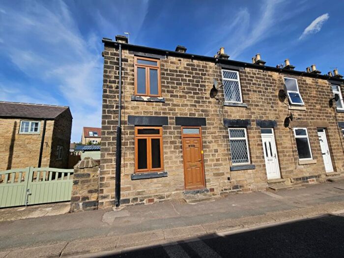 2 Bedroom House To Rent In High Street, Royston, S71