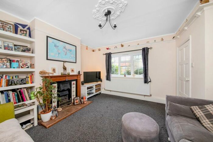2 Bedroom House To Rent In Gibbs Avenue, Upper Norwood, London, SE19