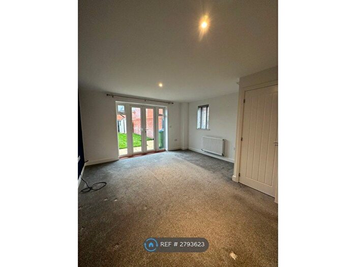 2 Bedroom Semi Detached House To Rent In Quindell Close, Aylesbury, HP18