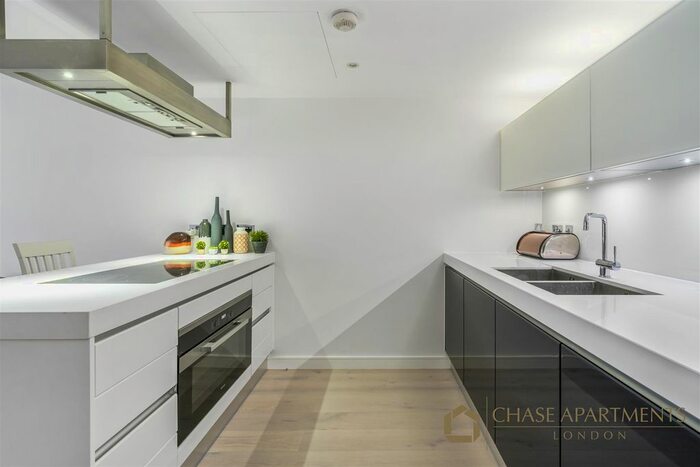 3 Bedroom Flat To Rent In Moore House, Gatliff Road, London, SW1W