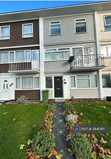 3 Bedroom Terraced House To Rent In Long Riding, Basildon, SS14