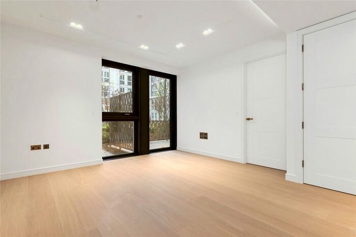 1 Bedroom Flat To Rent In Portugal Street, London, WC2A