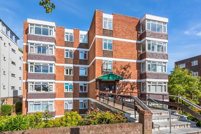 2 Bedroom Flat For Sale In Palmeira Avenue, Kinsale Court, BN3