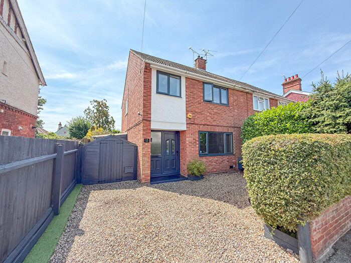 3 Bedroom Semi Detached House For Sale In Lister Road, IP1