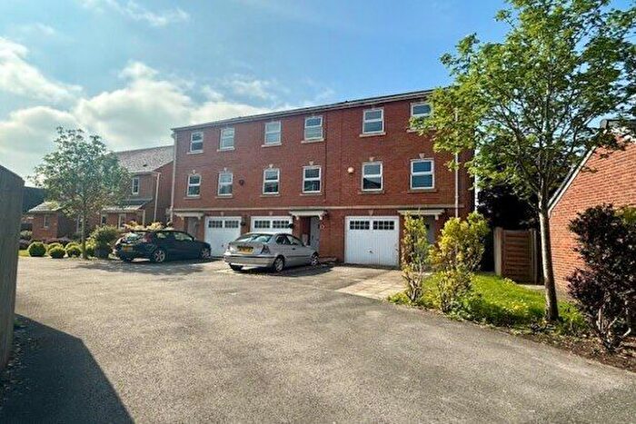 3 Bedroom Town House To Rent In Marion Drive, Knutsford, WA16