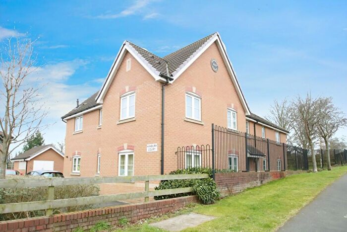 2 Bedroom Flat For Sale In Field Farm Road, Belgrave, Tamworth, B77