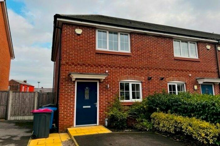 2 Bedroom Property To Rent In Southbourne Street, Salford M6