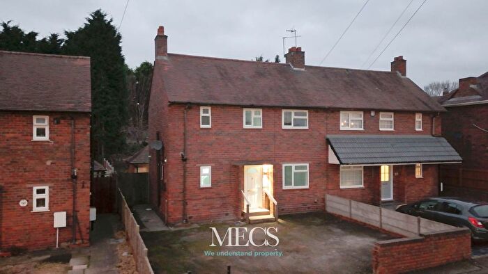 3 Bedroom Semi-Detached House For Sale In Wood Street, Dudley, West Midlands, DY2