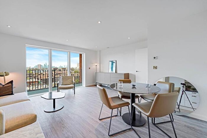 3 Bedroom Flat For Sale In Violet Road, London, E3