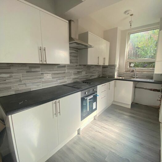 3 Bedroom Terraced House To Rent In Shuttle Street, Tyldesley, Manchester, M29