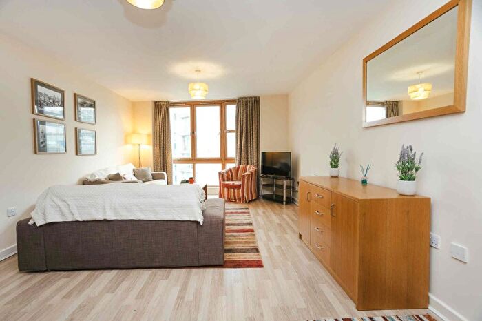 2 Bedroom Flat To Rent In Hannover Quay, Bristol, BS1