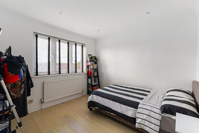 4 Bedroom Detached House For Sale In Eldon Road, Caterham, CR3