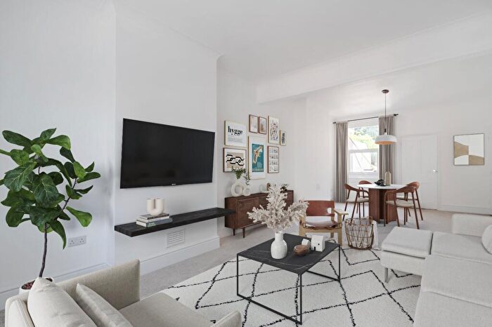 4 Bedroom Terraced House For Sale In Lewes Road, Bromley, BR1