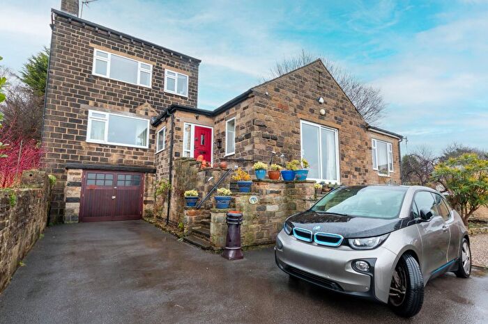 3 Bedroom Detached House For Sale In Primrose Bank, Bingley, West Yorkshire, BD16