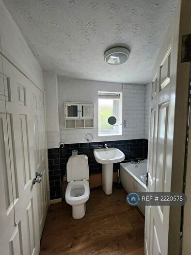 2 Bedroom Flat To Rent In Berlington Court, Bristol, BS1