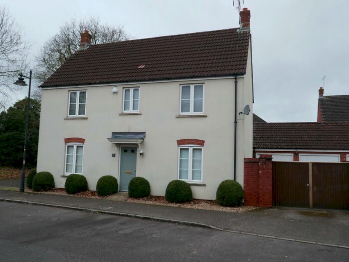 4 Bedroom Detached House To Rent In Osmund Road, Devizes, SN10