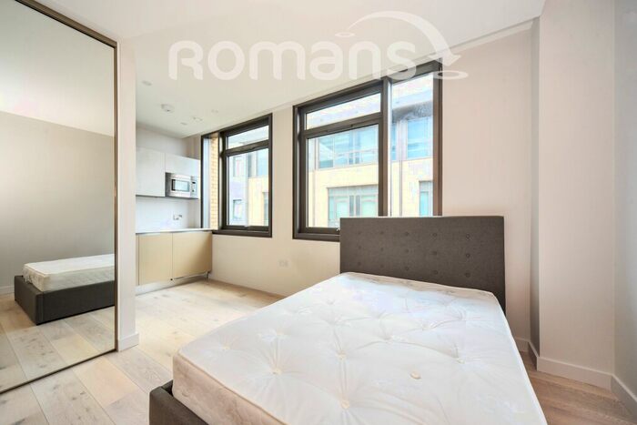 Studio To Rent In Wokingham Road, Binfield, Bracknell, RG42