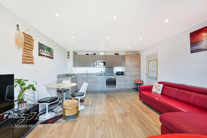 2 Bedroom Apartment For Sale In Katie Court, Edwin Street, London, E16