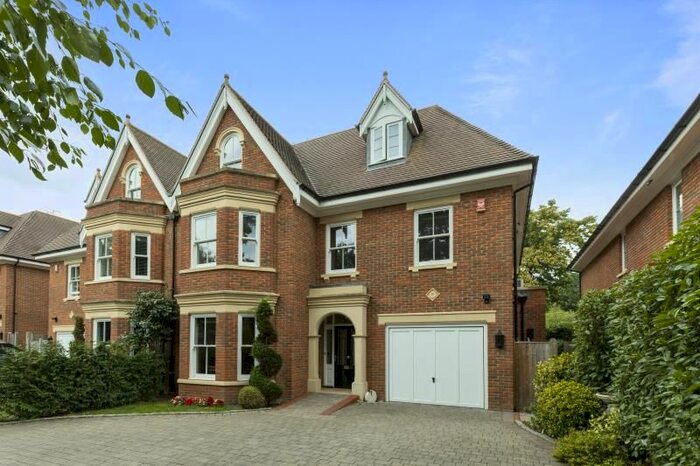 5 Bedroom Semi-Detached House To Rent In Selborne Place, Old Avenue, Weybridge, Surrey, KT13