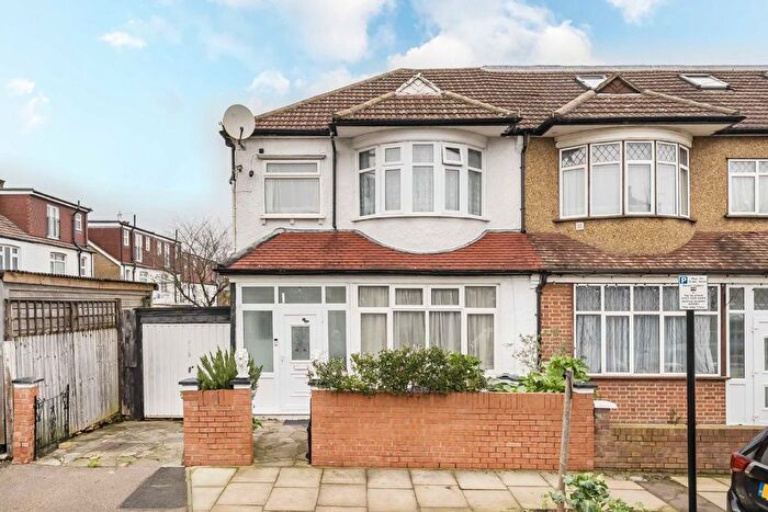 3 Bedroom Property For Sale In Romeyn Road, Streatham, SW16