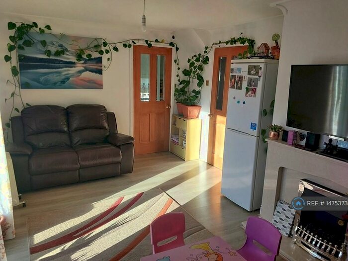 4 Bedroom End Of Terrace House To Rent In Filton Avenue, Bristol, BS34