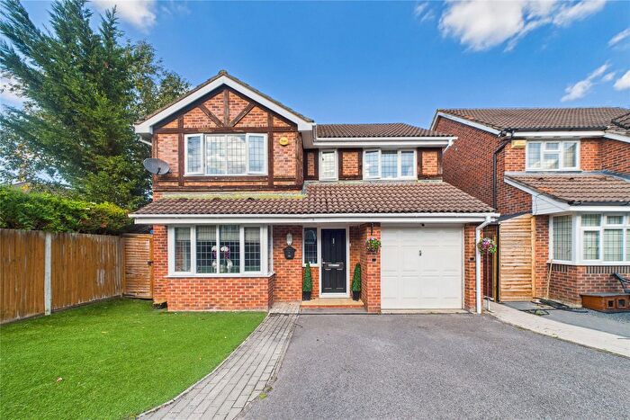 4 Bedroom Detached House For Sale In Cressida Chase, Warfield, Bracknell, Berkshire, RG42