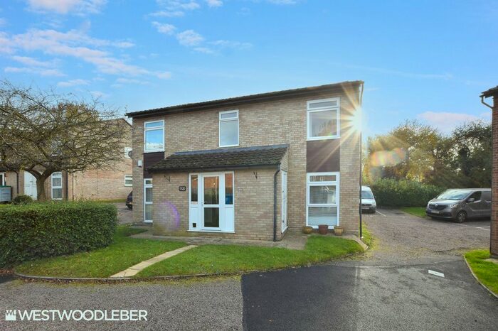 1 Bedroom Flat To Rent In Highgate Grove, Sawbridgeworth CM21