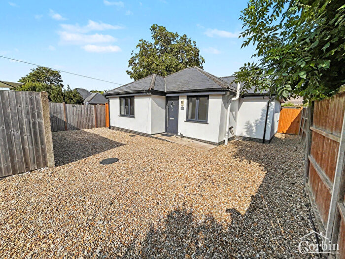 2 Bedroom Detached Bungalow For Sale In Castleton Avenue, Bournemouth, BH10