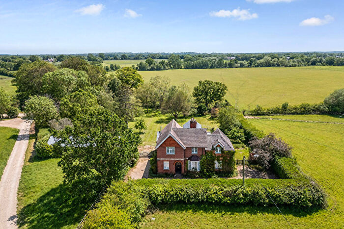 4 Bedroom Detached House For Sale In Barkham Road, Wokingham, RG41