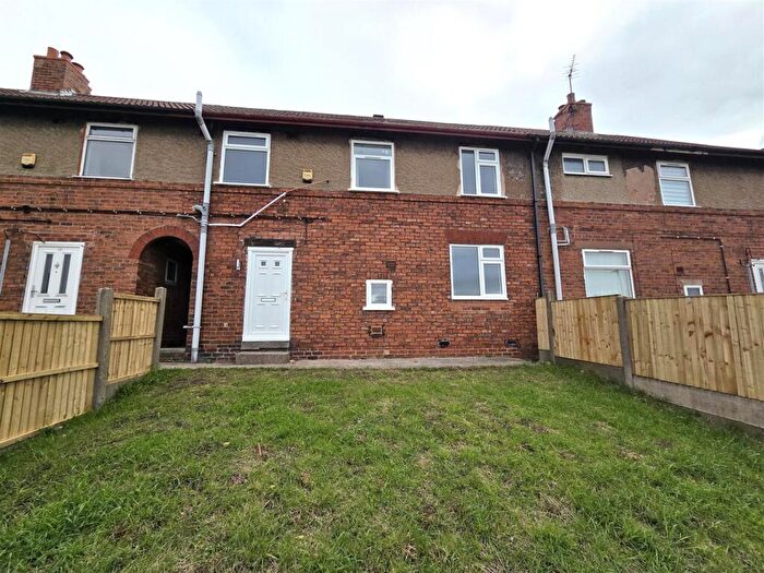3 Bedroom Terraced House To Rent In Cambridge Crescent, Doe Lea, Chesterfield, S44