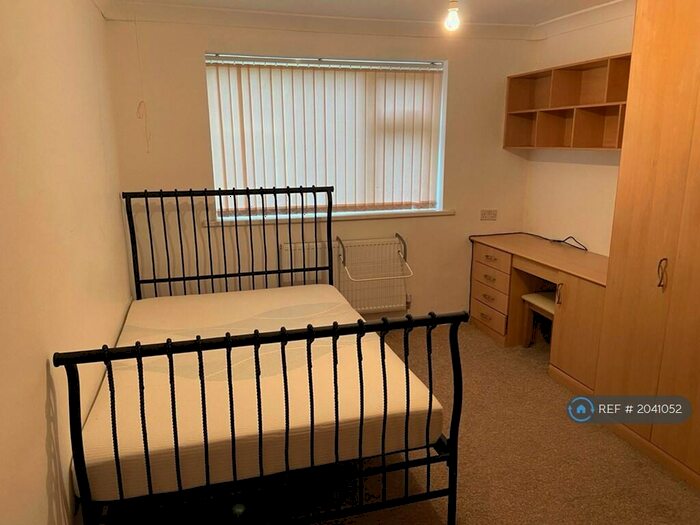 1 Bedroom Flat To Rent In Windmill Rise, Tadcaster, LS24