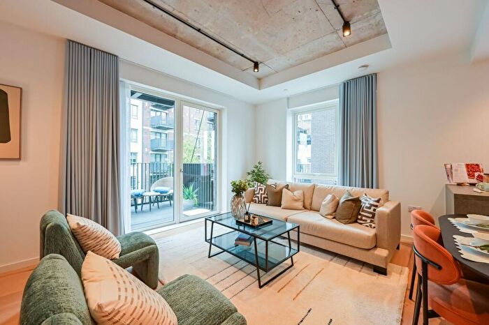 2 Bedroom Flat For Sale In GoodLuck Hope, Canary Wharf, London, E14