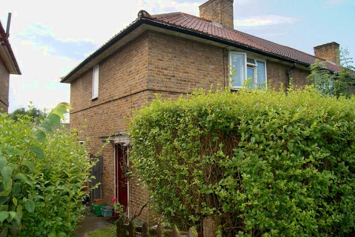 2 Bedroom Terraced House To Rent In Churchdown, Bromley, BR1