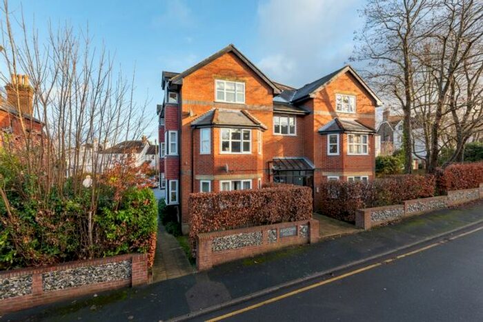2 Bedroom Flat To Rent In Ashdown House, Sydney Road, Guildford, GU1