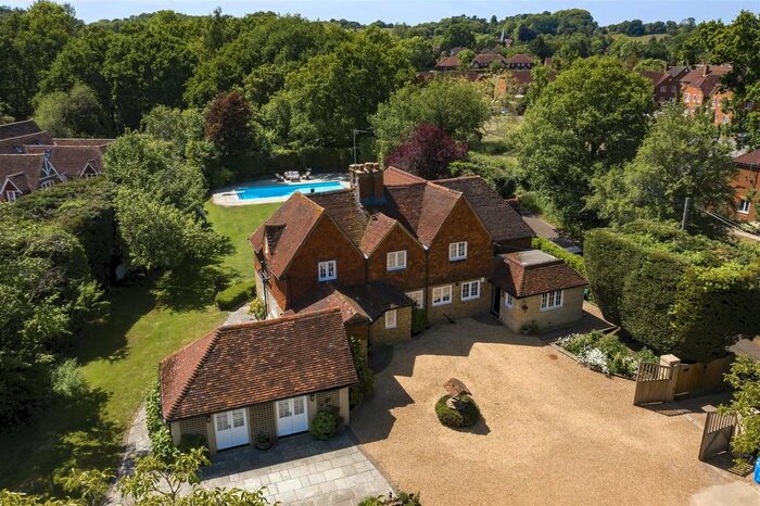 5 Bedroom Property To Rent In Polsted Lane, Compton, GU3