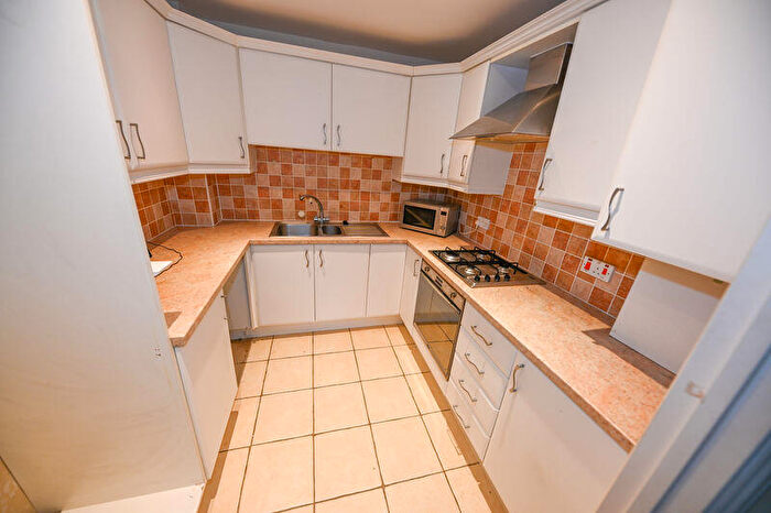 2 Bedroom Flat To Rent In Wayte Street, Portsmouth, PO6