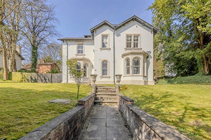 6 Bedroom Detached House For Sale In The Villas, Stoke-On-Trent, ST4