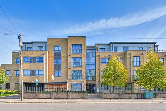 1 Bedroom Flat To Rent In Alana Heights, Chingford, London, E4